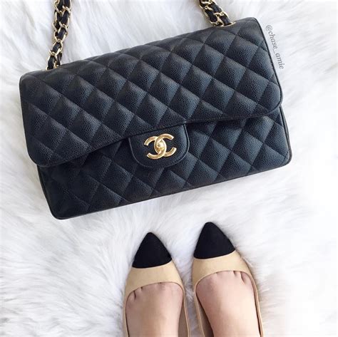 chanel lambskin clutch bag|chanel bag lambskin vs caviar.